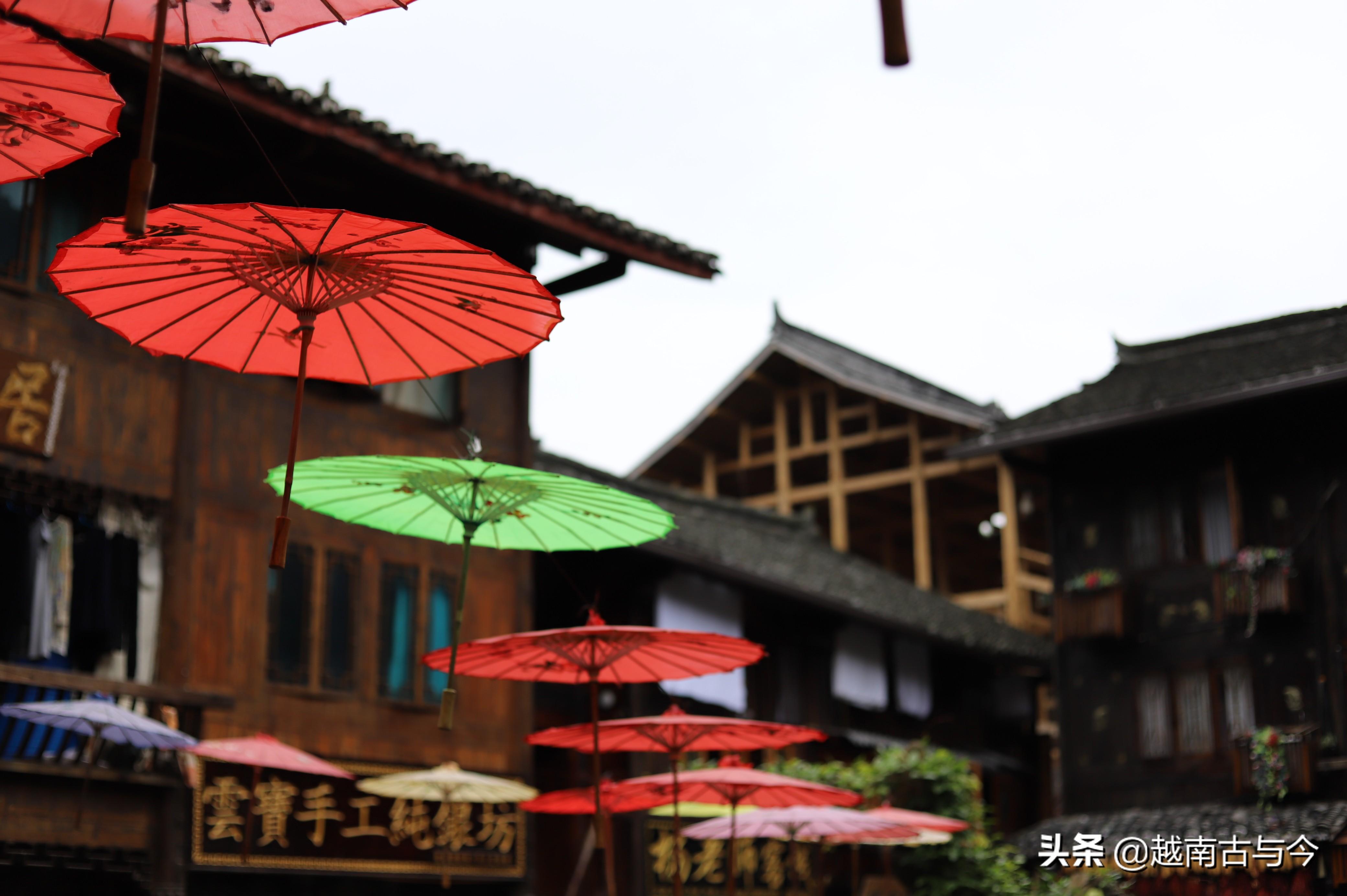 最新伤感文字图片与小巷特色小店探秘