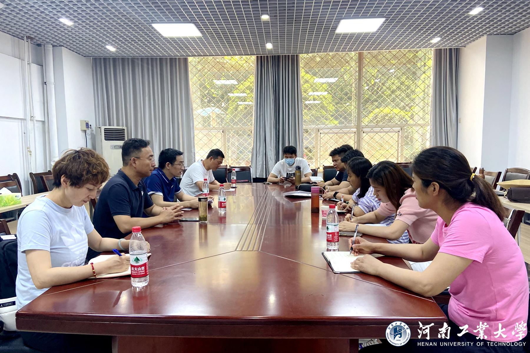 快穿不甘堕落最新攻略，技能提升与任务完成指南