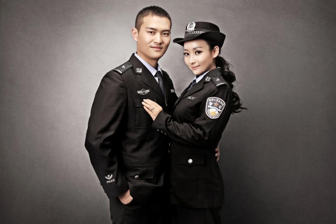 探索自然美景的浪漫之旅，最新结婚照图片集锦