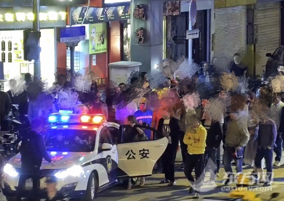 长沙警察打人事件最新进展与小巷独特小店探秘揭秘