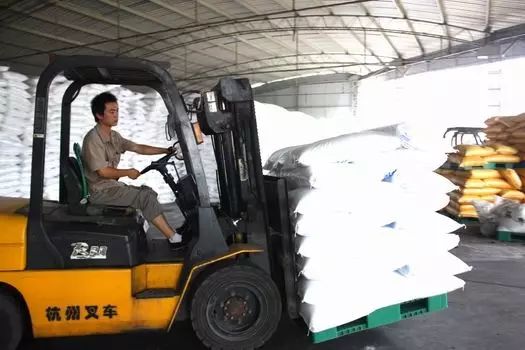 宁海县叉车工最新招聘启事，开启叉车人生，实现梦想非凡跃迁！