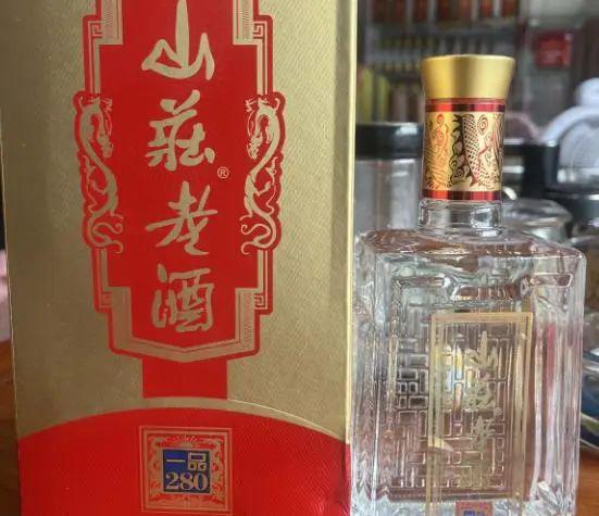 世界十大名酒最新排行榜，一场自然美景与味蕾之旅的平和之酒探索之旅